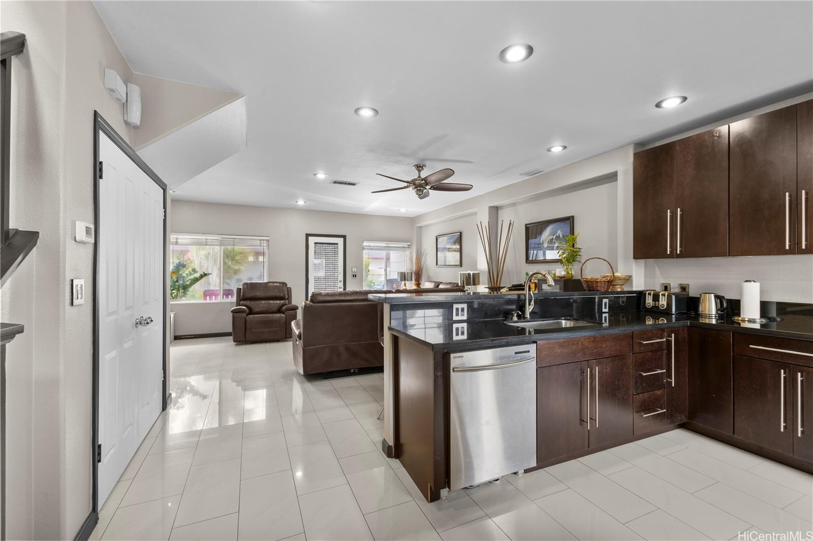 91-1059 Keoneula Boulevard  Unit F4