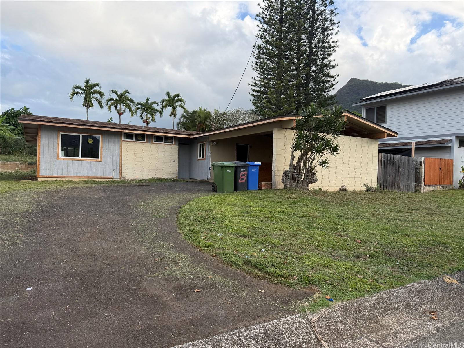 1519 Uluhaku Place