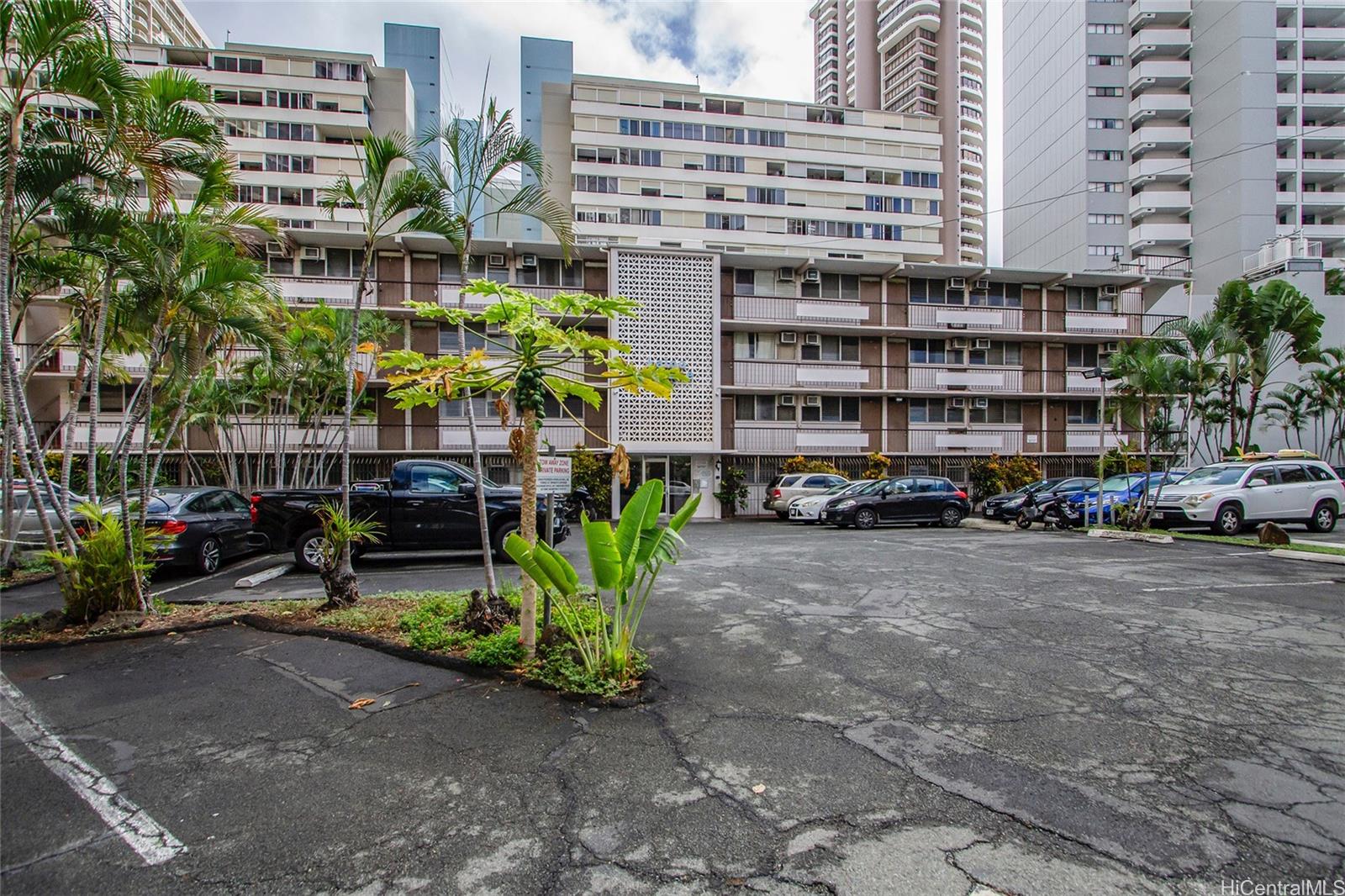1867 Kaioo Drive 307
