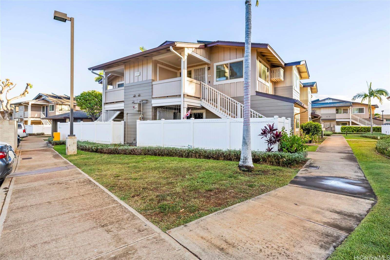 Photo 4 of 22