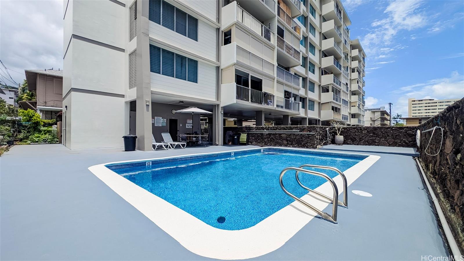 1716 Keeaumoku Street  Unit 501