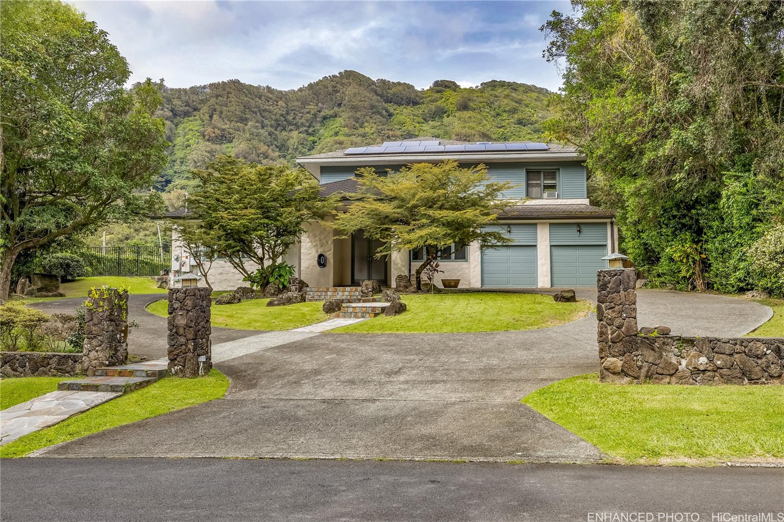 3944 Old Pali Road