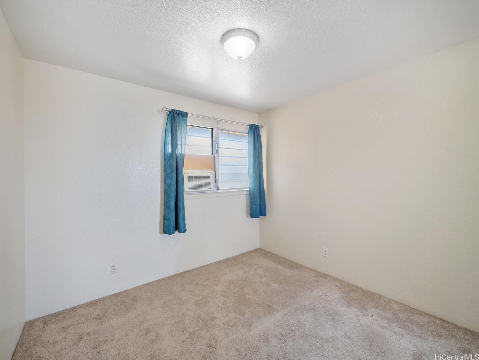 Photo 10 of 20