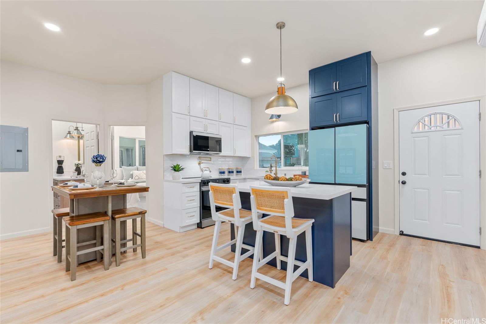 1305 Manua Street
