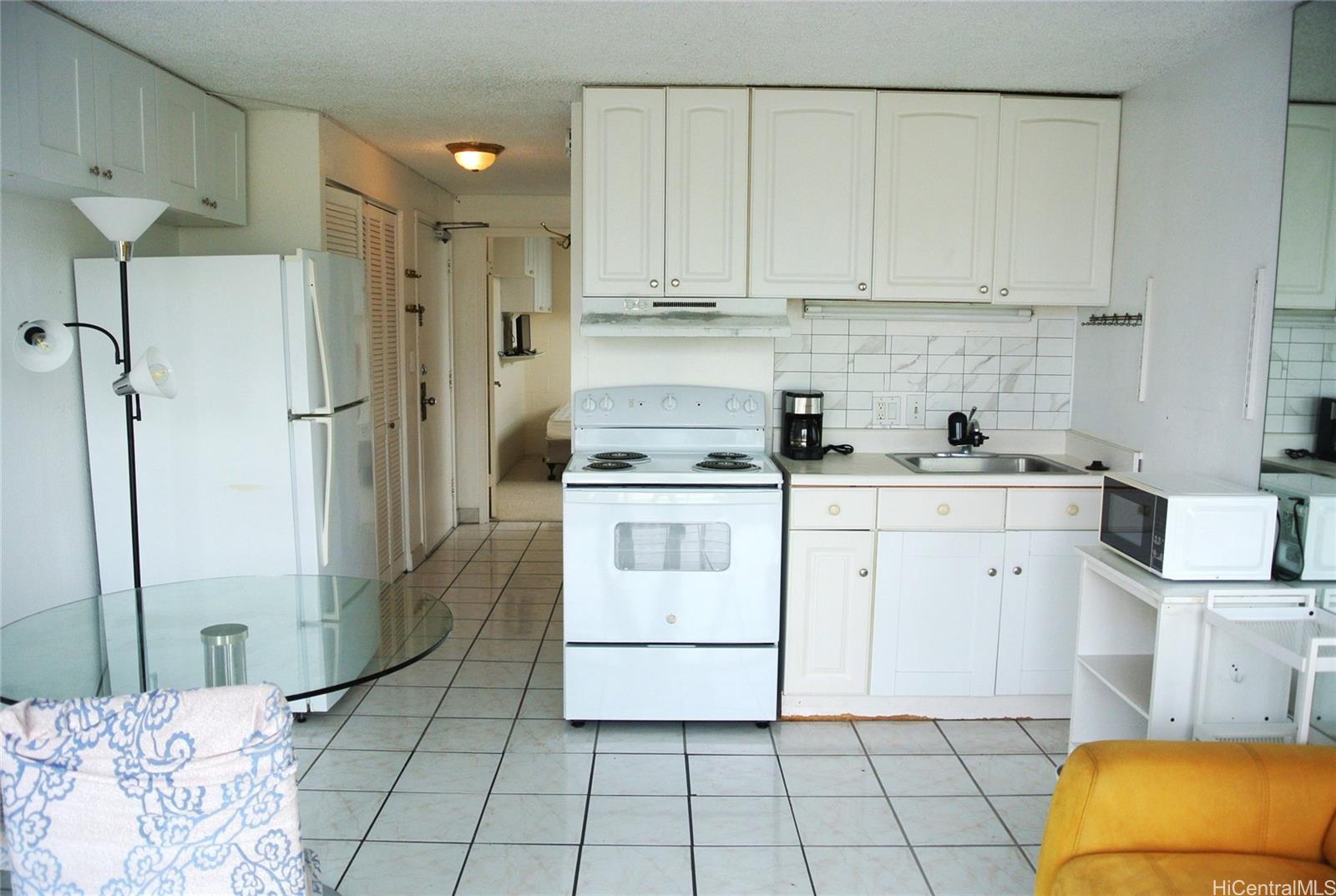2211 Ala Wai Boulevard 1815