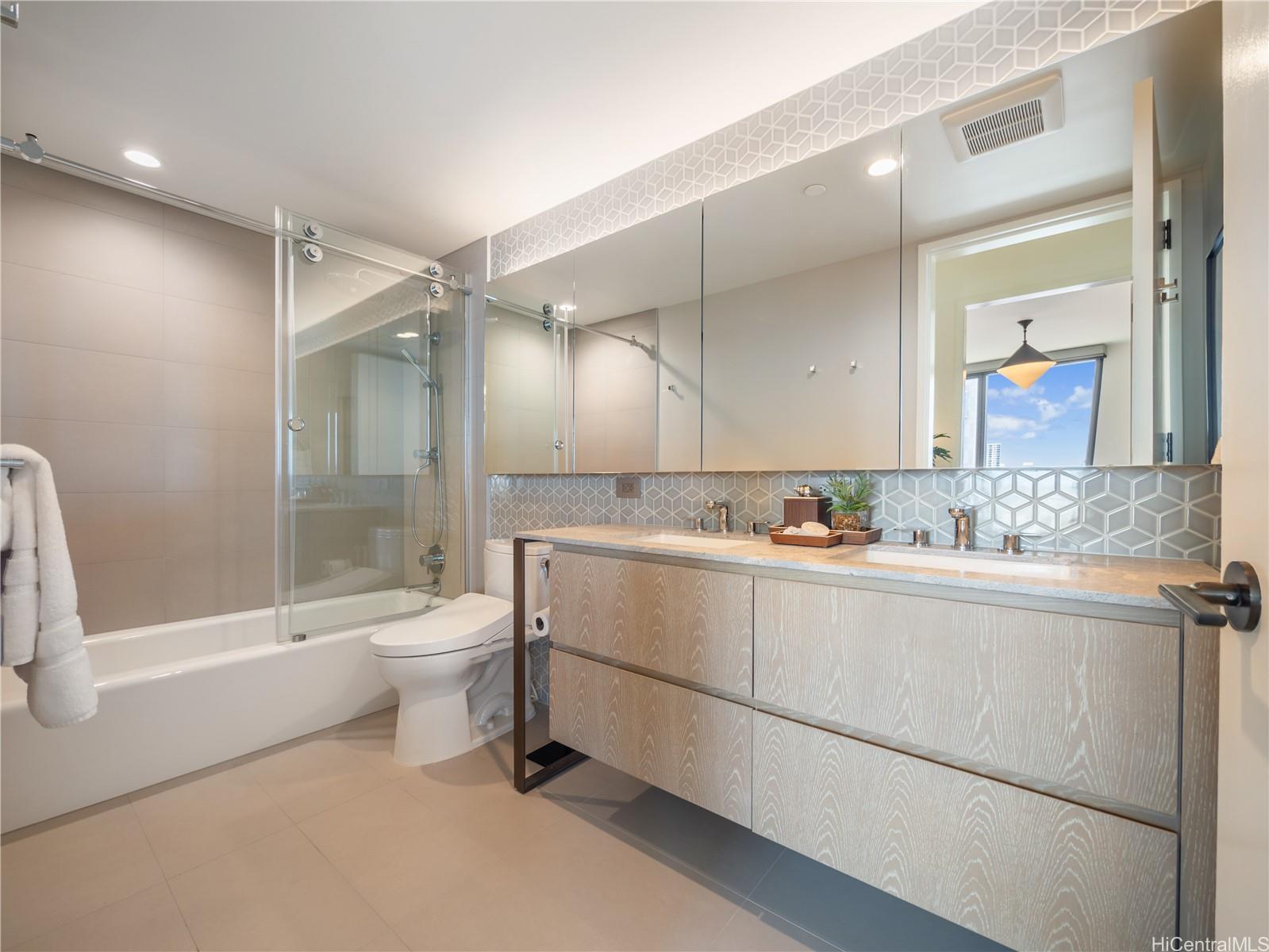 1000 Auahi Street  Unit 2313