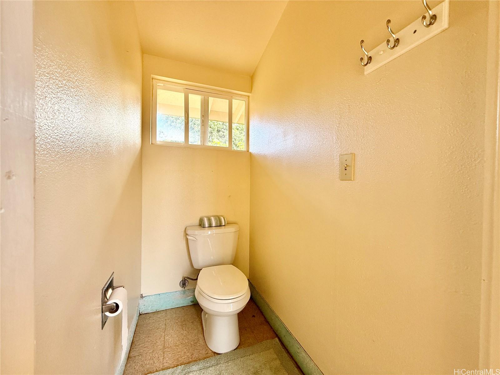 Photo 19 of 25