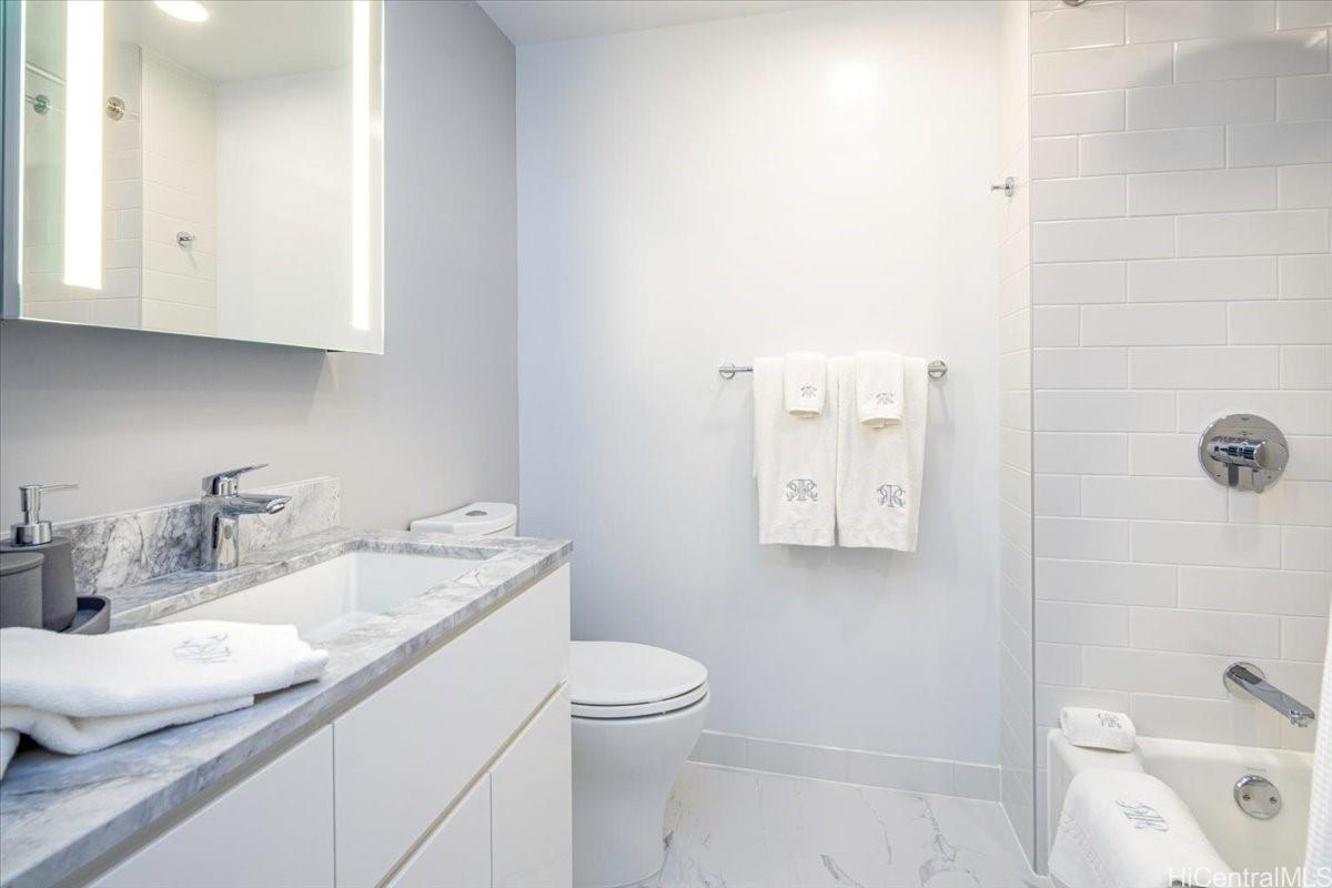 987 Queen Street  Unit 223