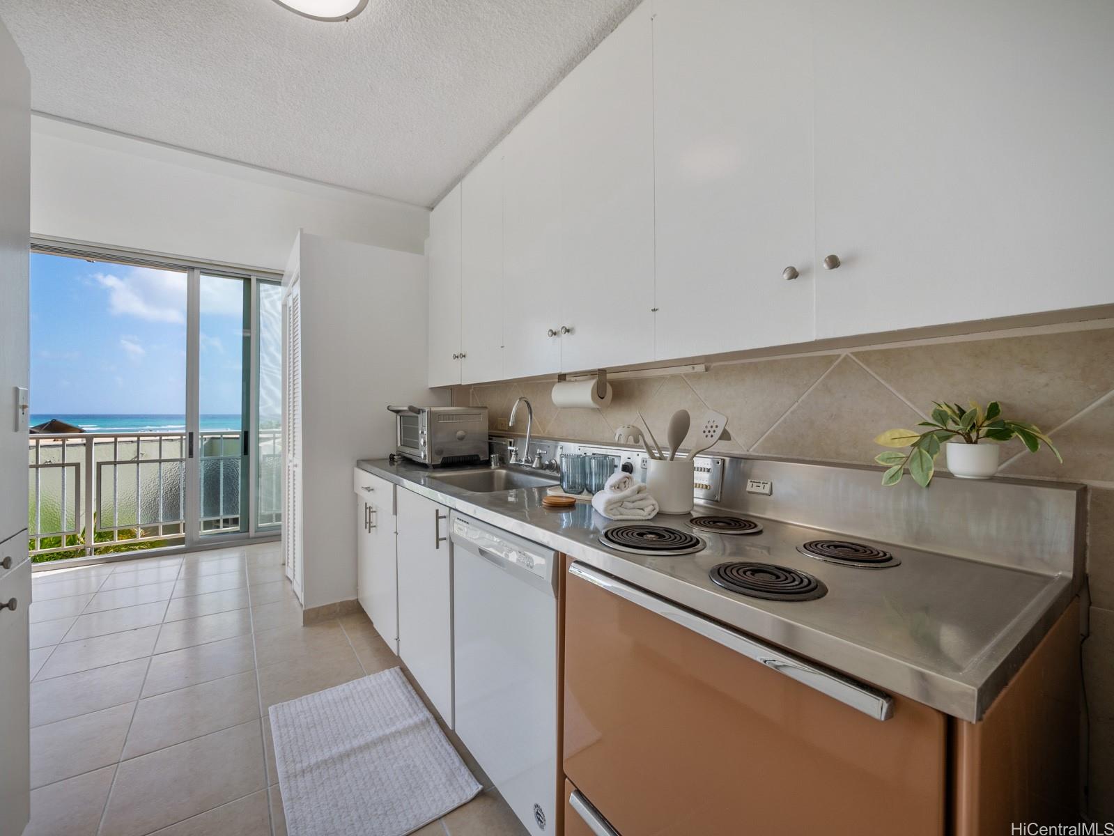 2801 Coconut Avenue  Unit 3E