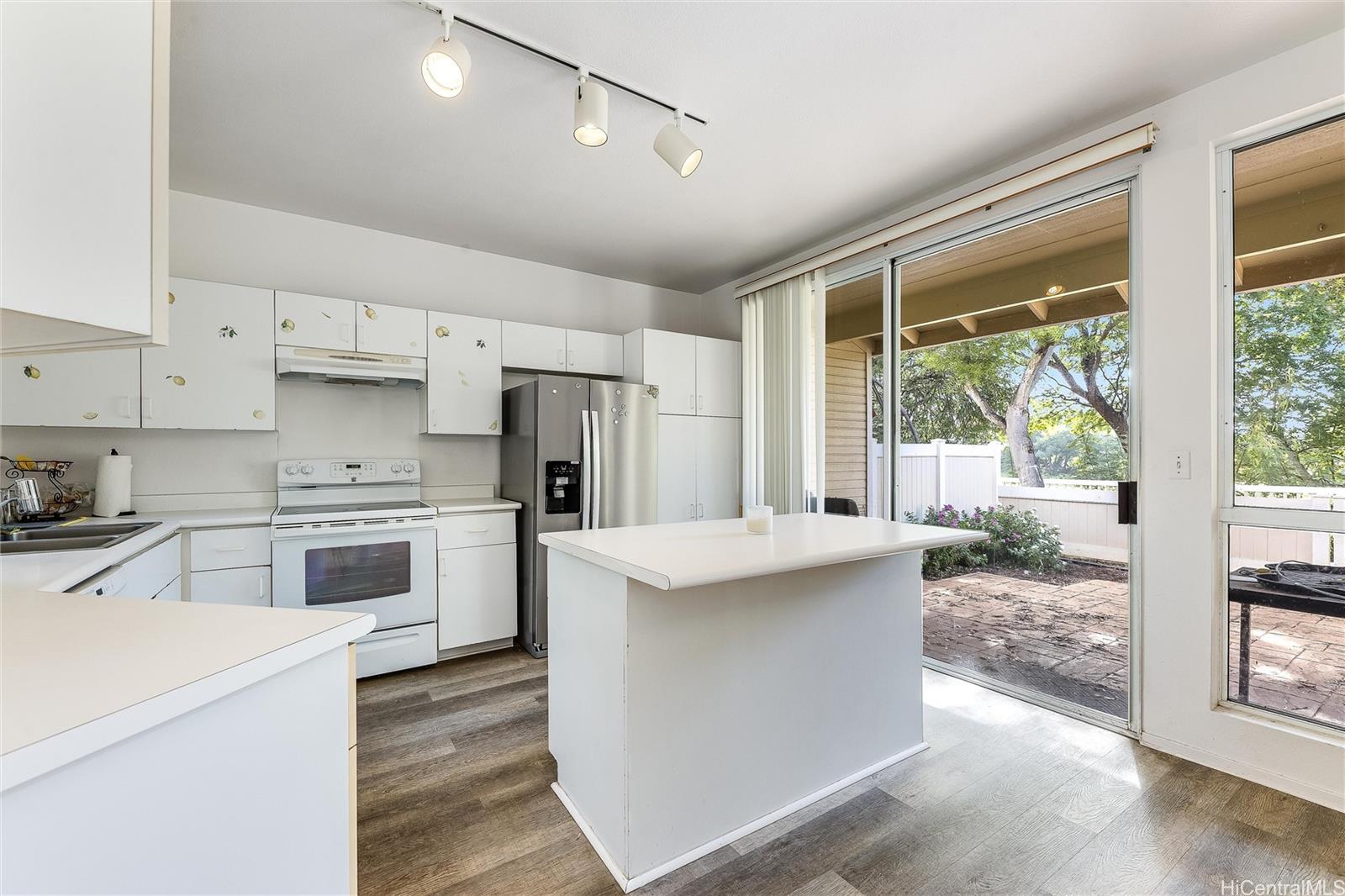91-1088 Laaulu Street  Unit 18E