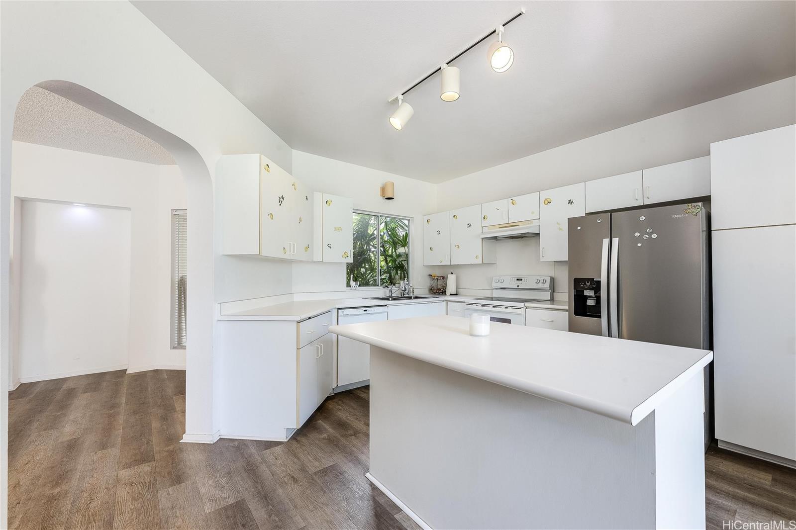91-1088 Laaulu Street  Unit 18E