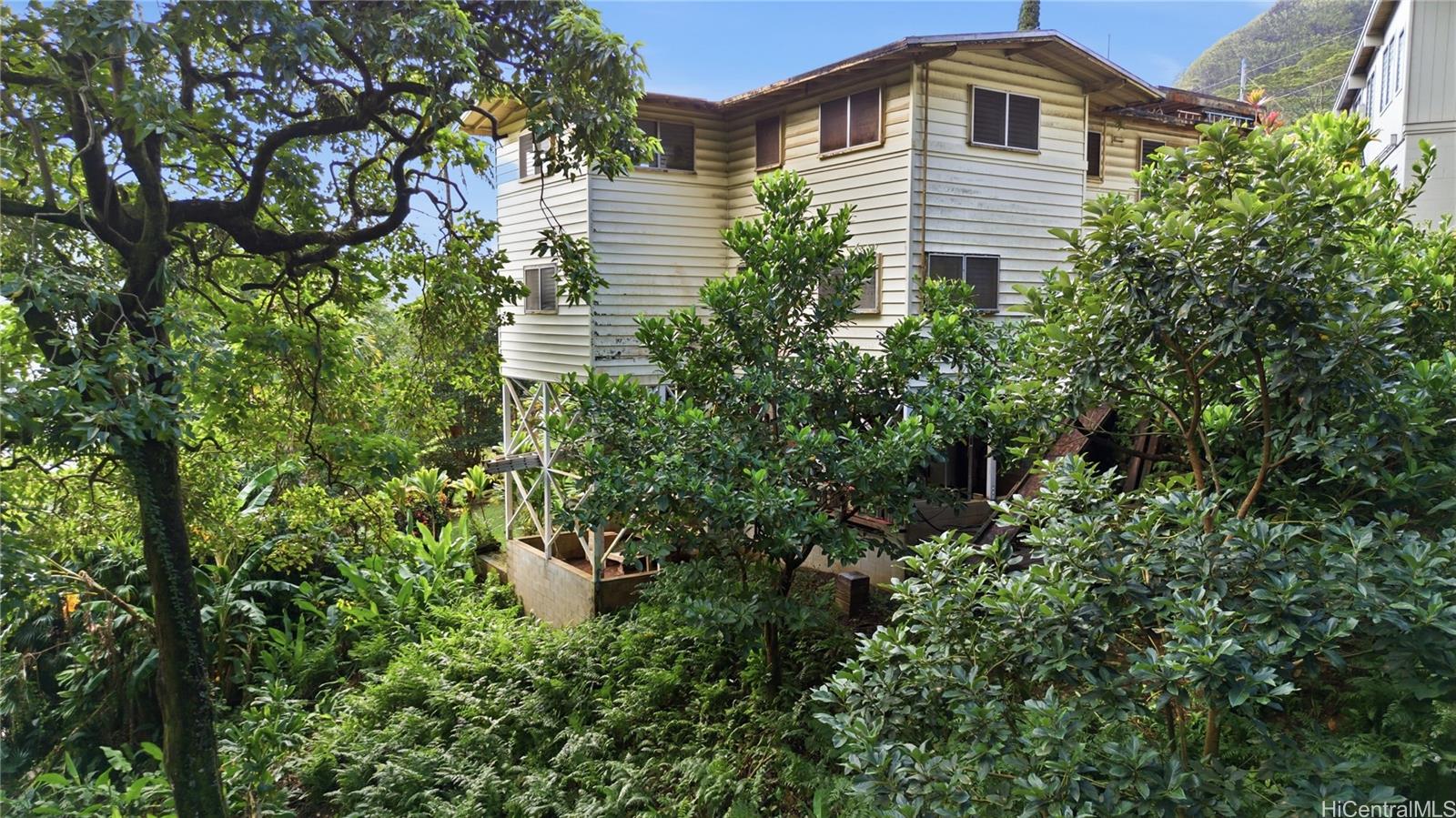 3787 Kumulani Place