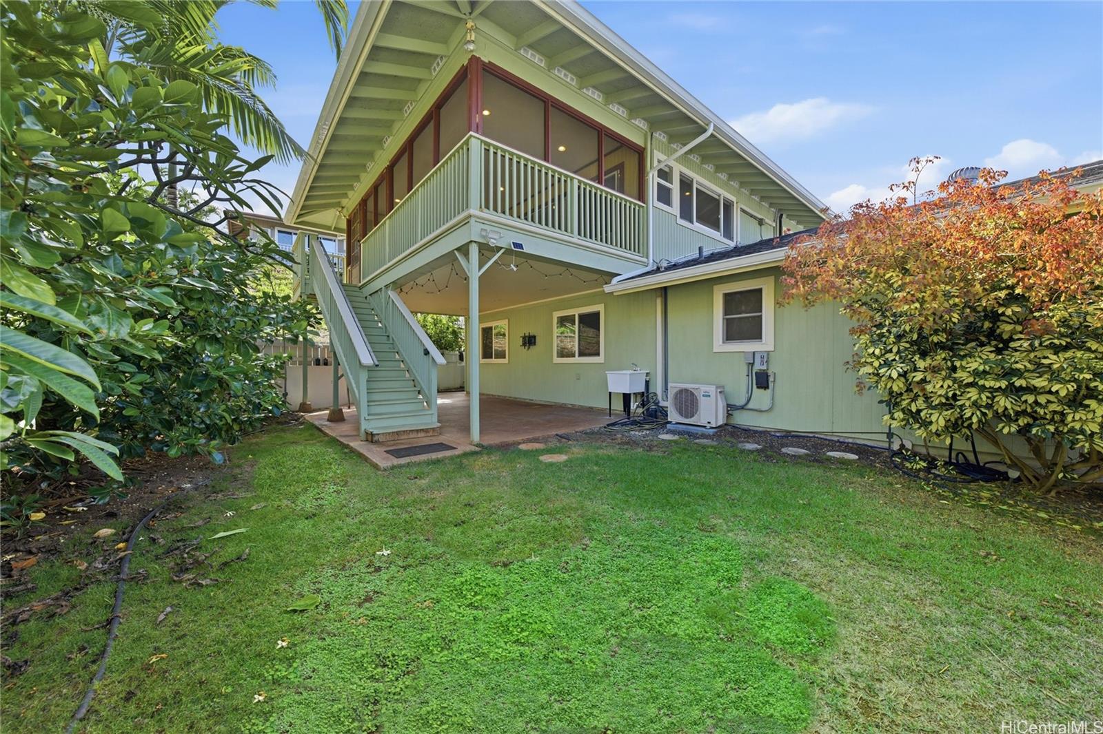 1386 Nanialii Street