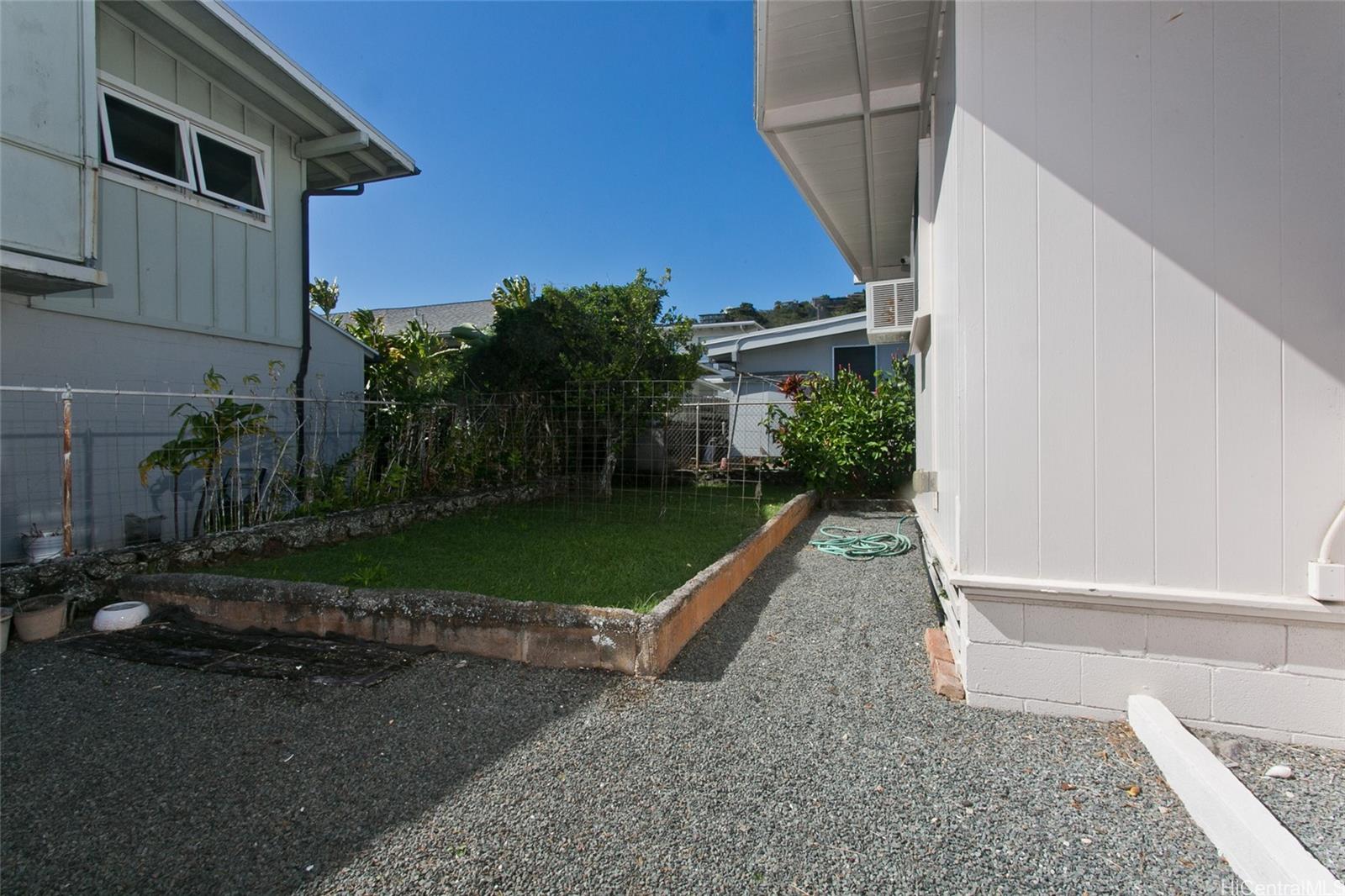 Photo 18 of 20