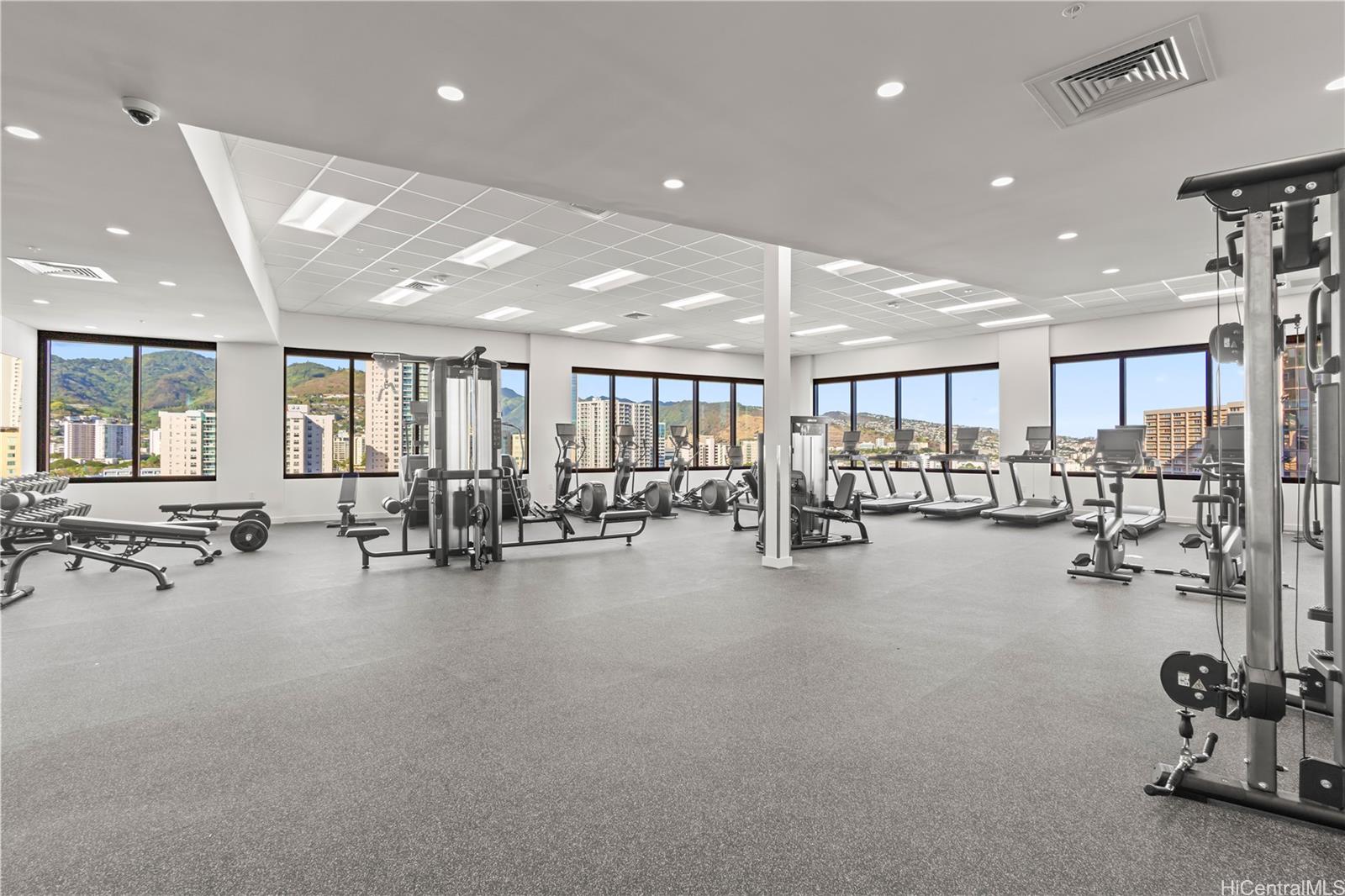 1515 Liona Street  Unit 3700
