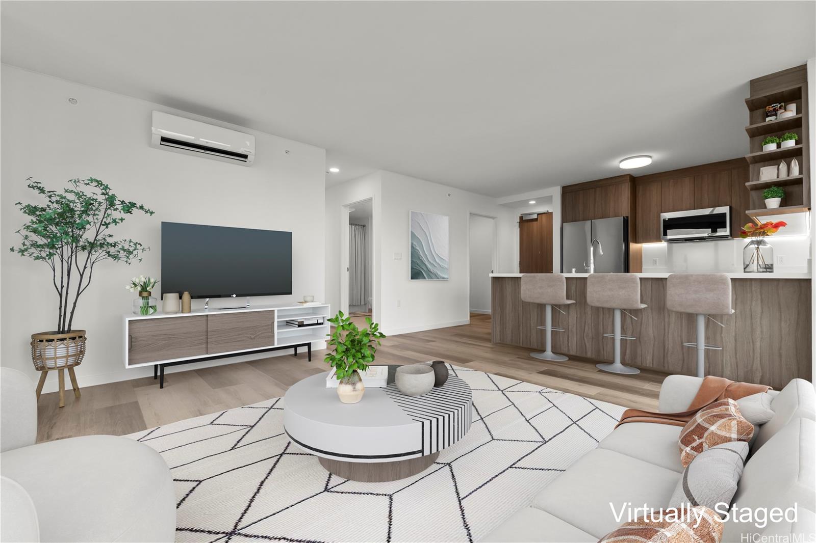 1515 Liona Street  Unit 3700