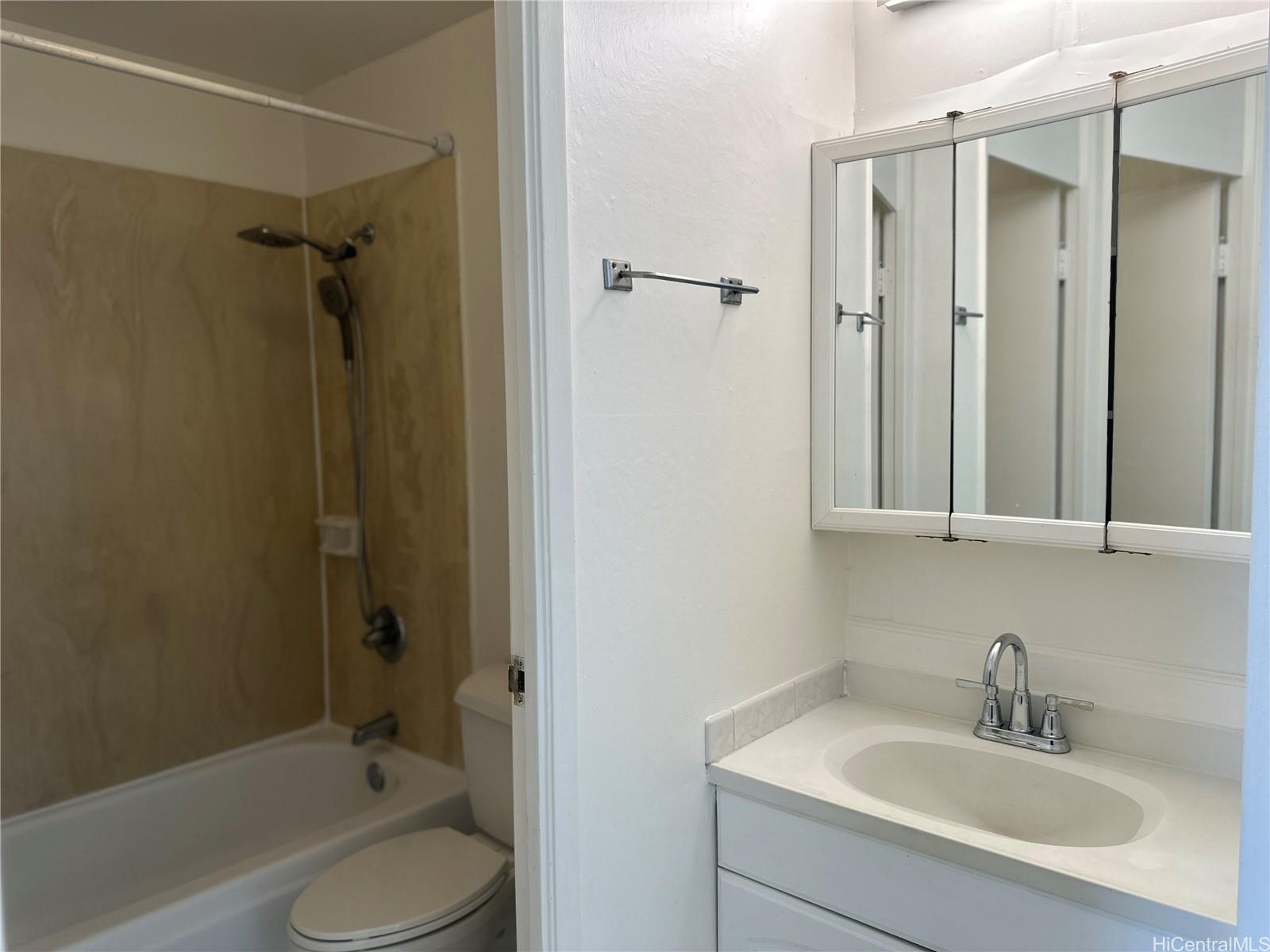 2847 Waialae Avenue  Unit 504
