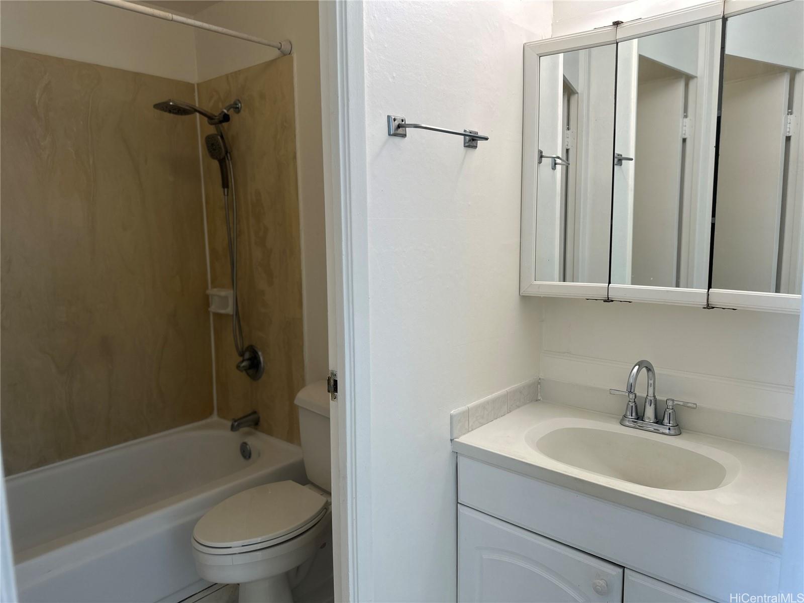 2847 Waialae Avenue  Unit 504