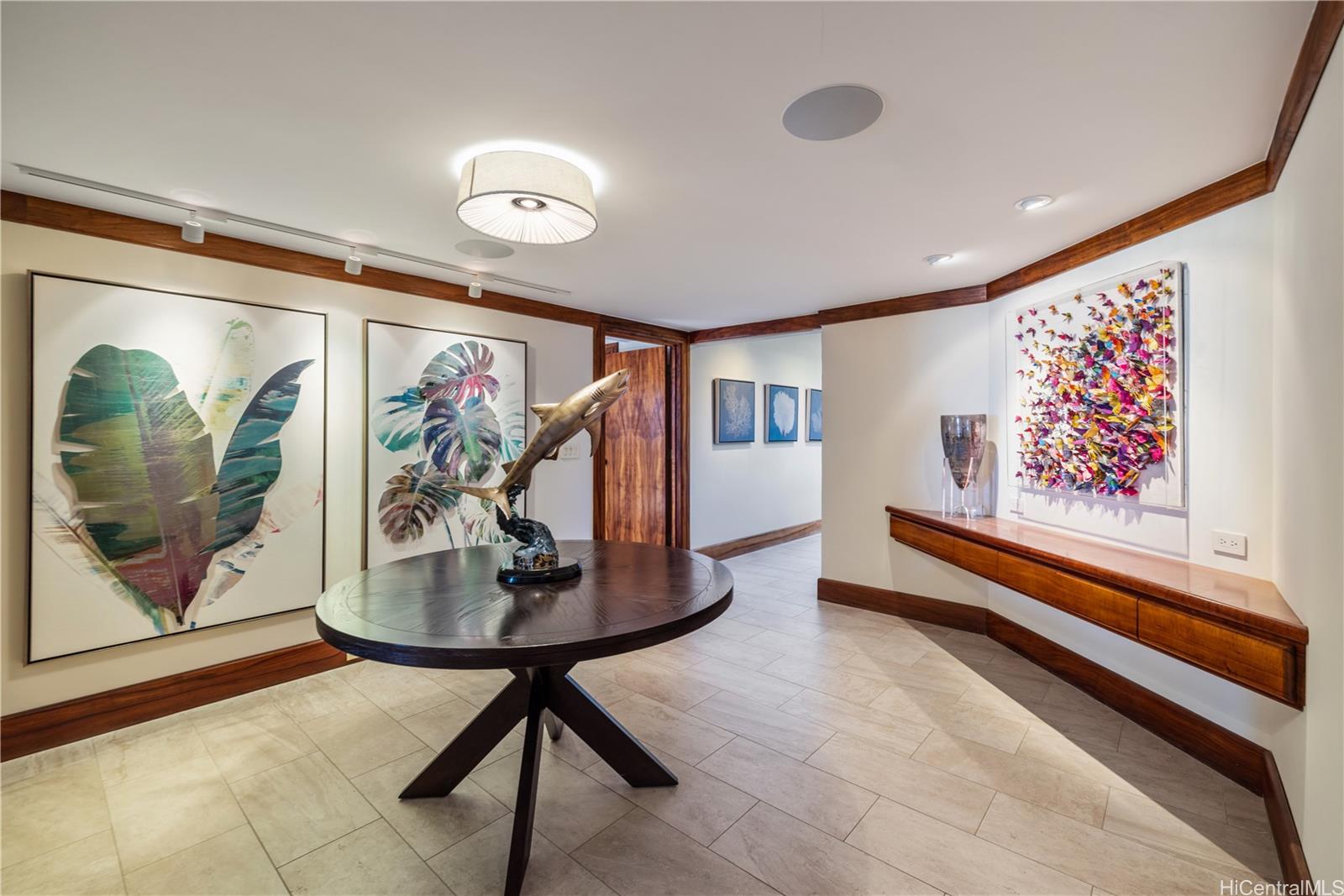 3165 Diamond Head Road  Unit 4