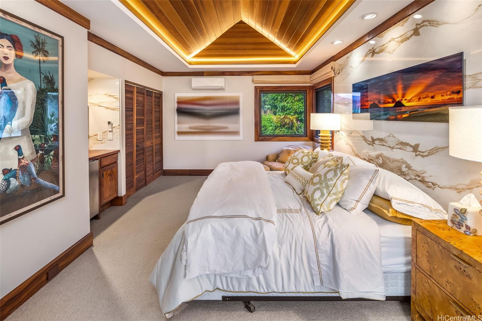 3165 Diamond Head Road  Unit 4