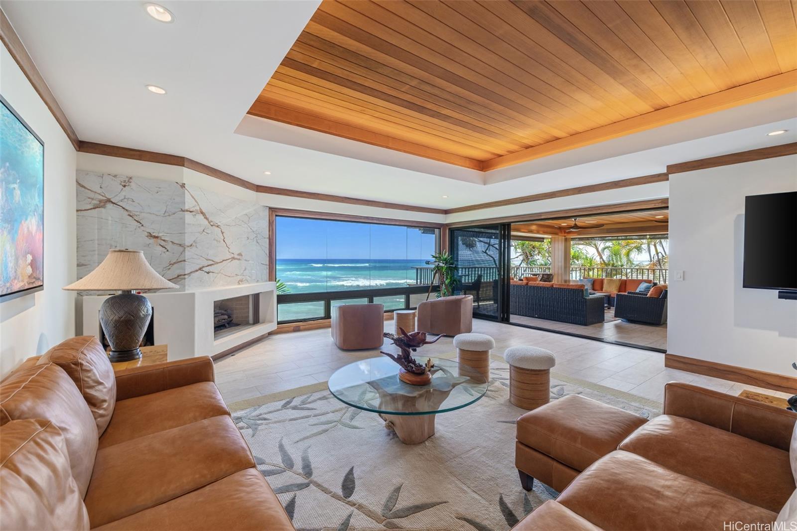 3165 Diamond Head Road  Unit 4
