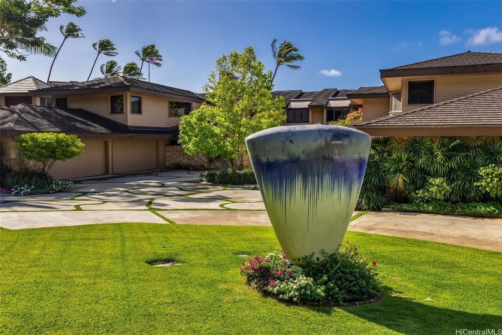 3165 Diamond Head Road  Unit 4