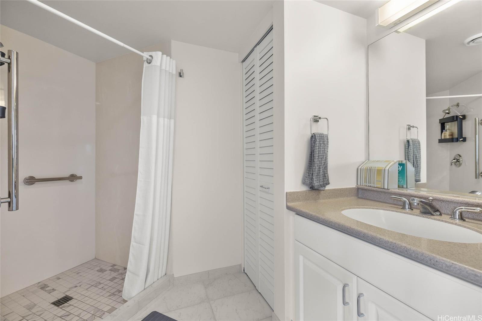 1314 Kalakaua Avenue  Unit 912
