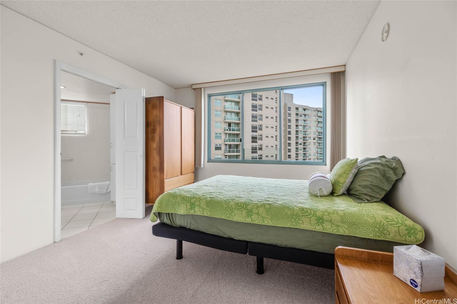 1314 Kalakaua Avenue  Unit 912