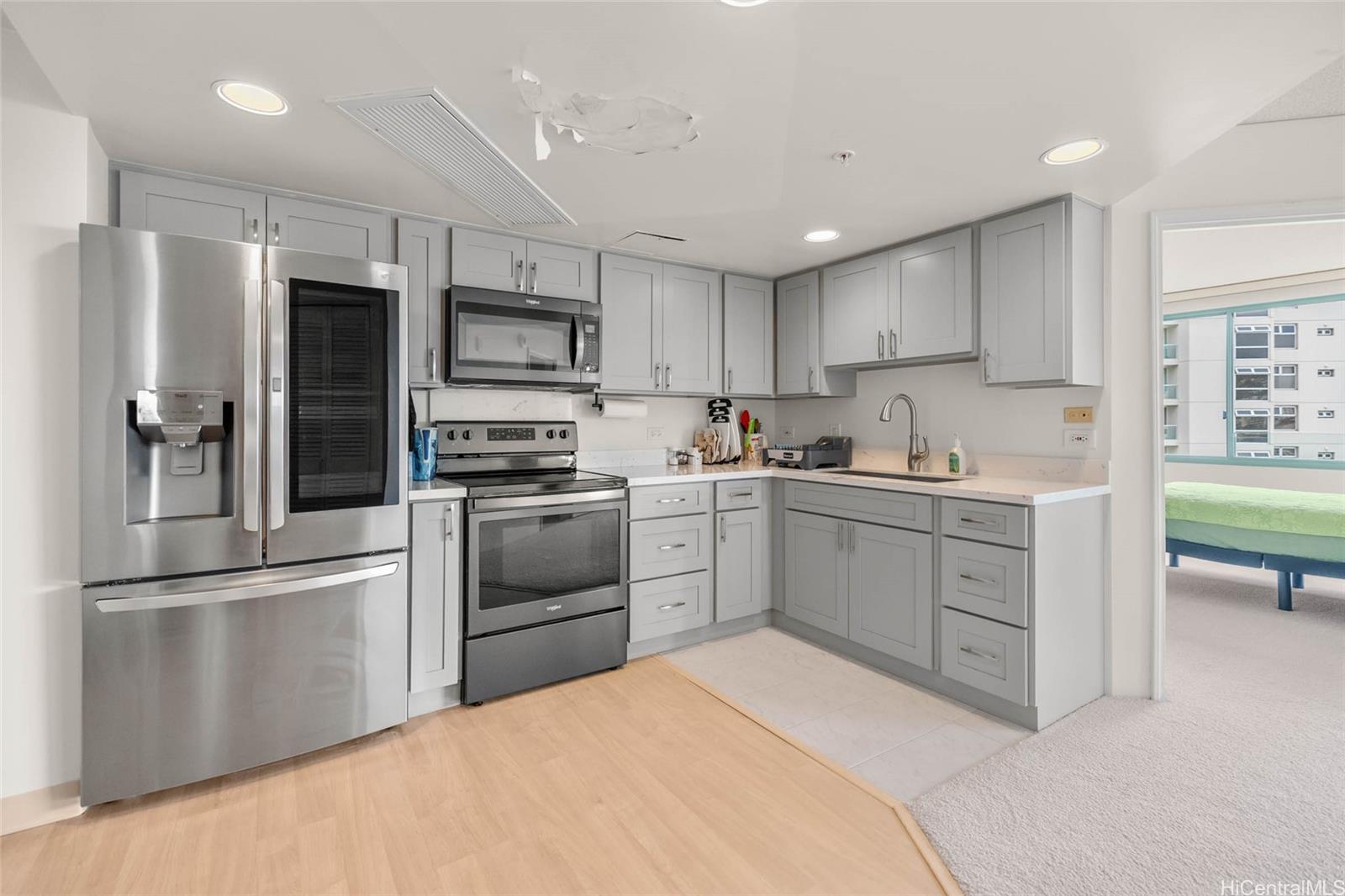 1314 Kalakaua Avenue  Unit 912