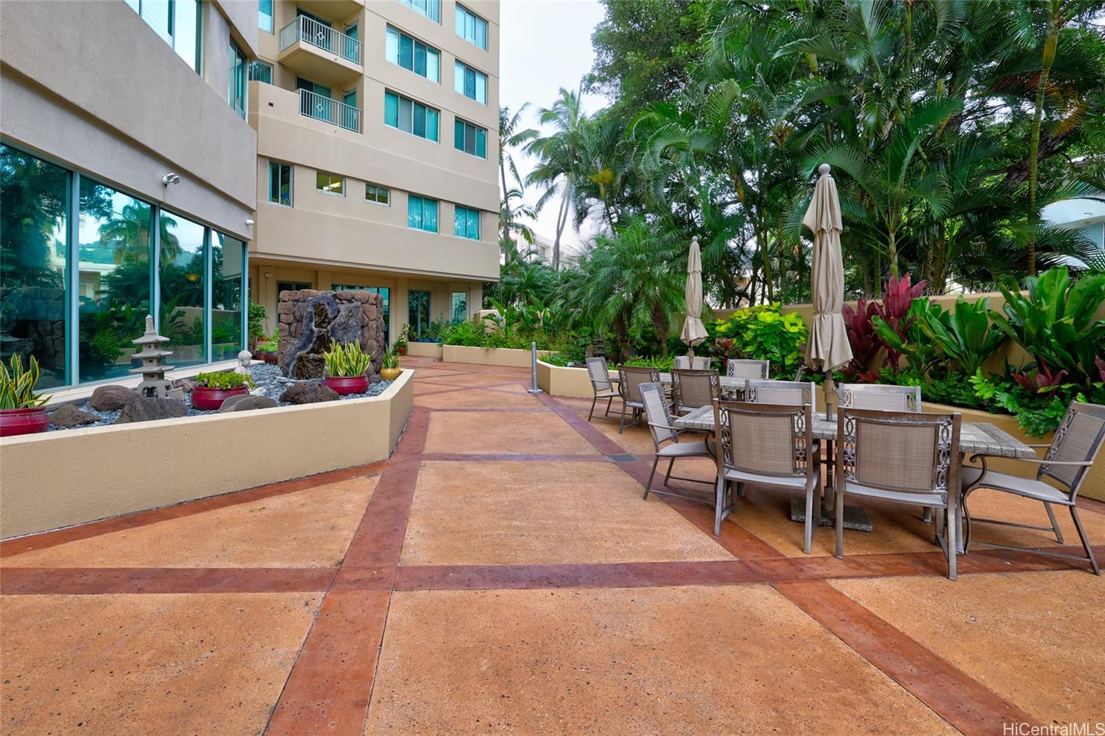 1314 Kalakaua Avenue  Unit 912