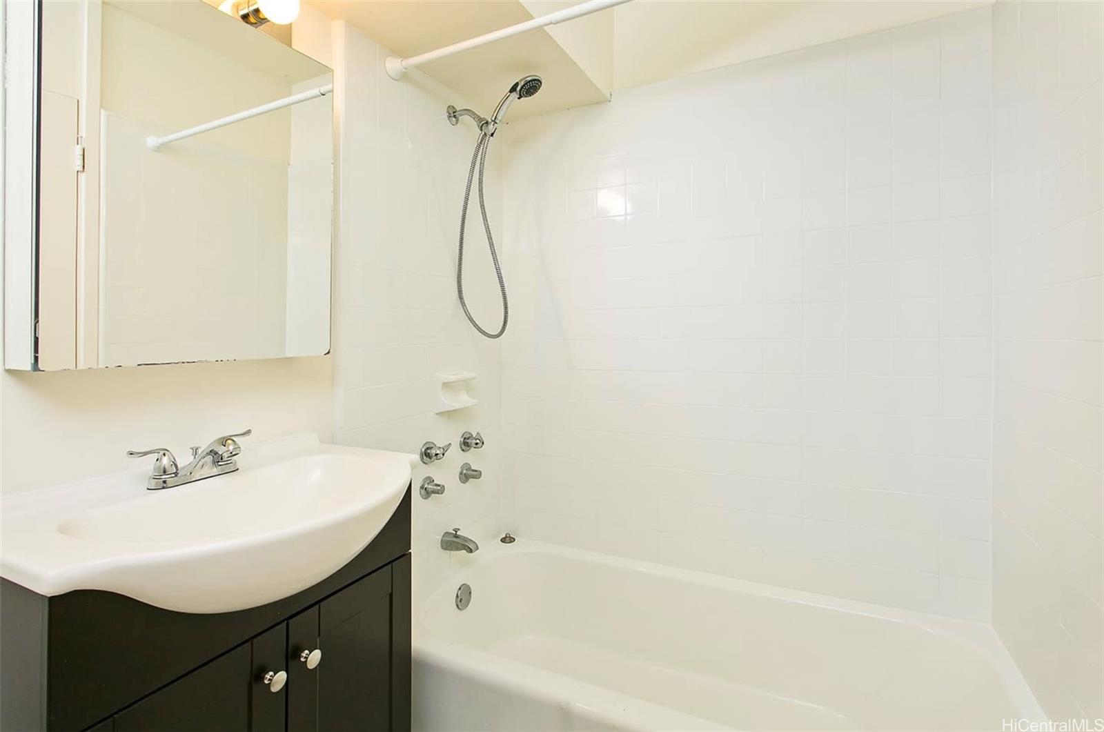 509 University Avenue  Unit 703