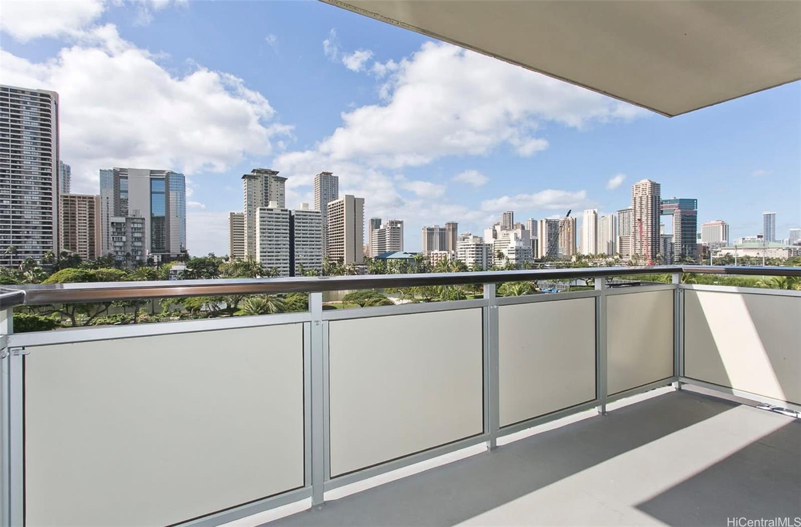 509 University Avenue  Unit 703