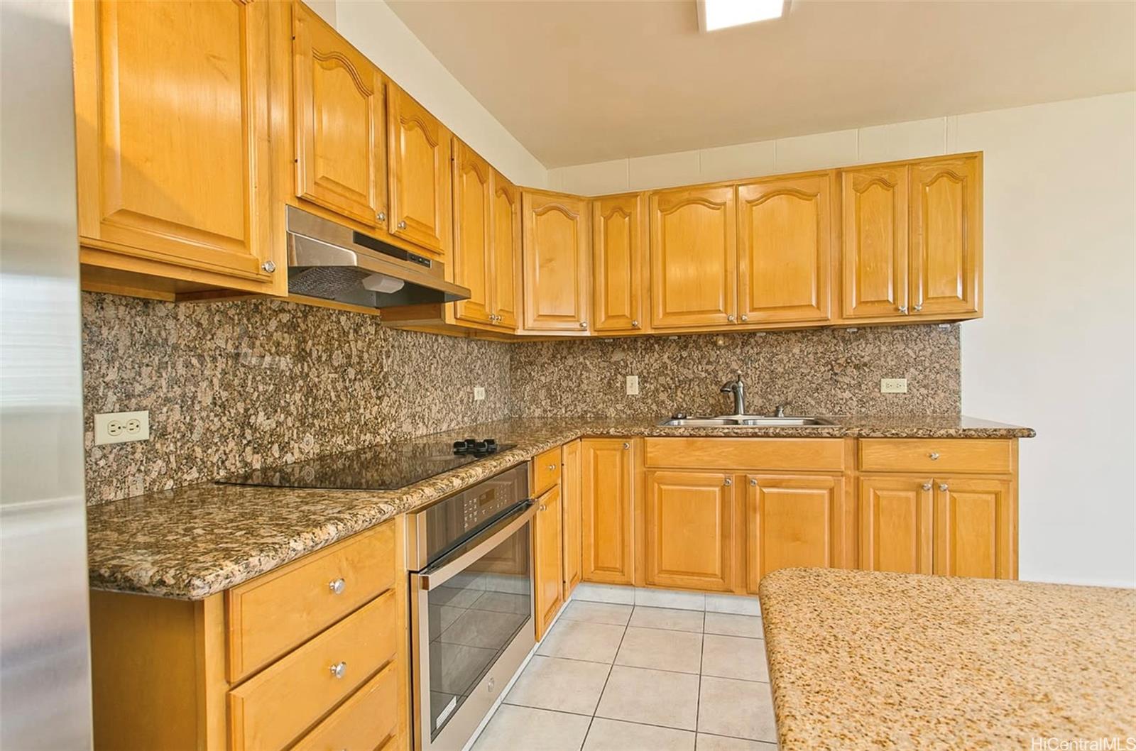 509 University Avenue  Unit 703