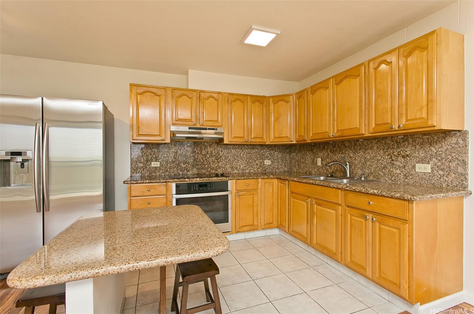509 University Avenue  Unit 703