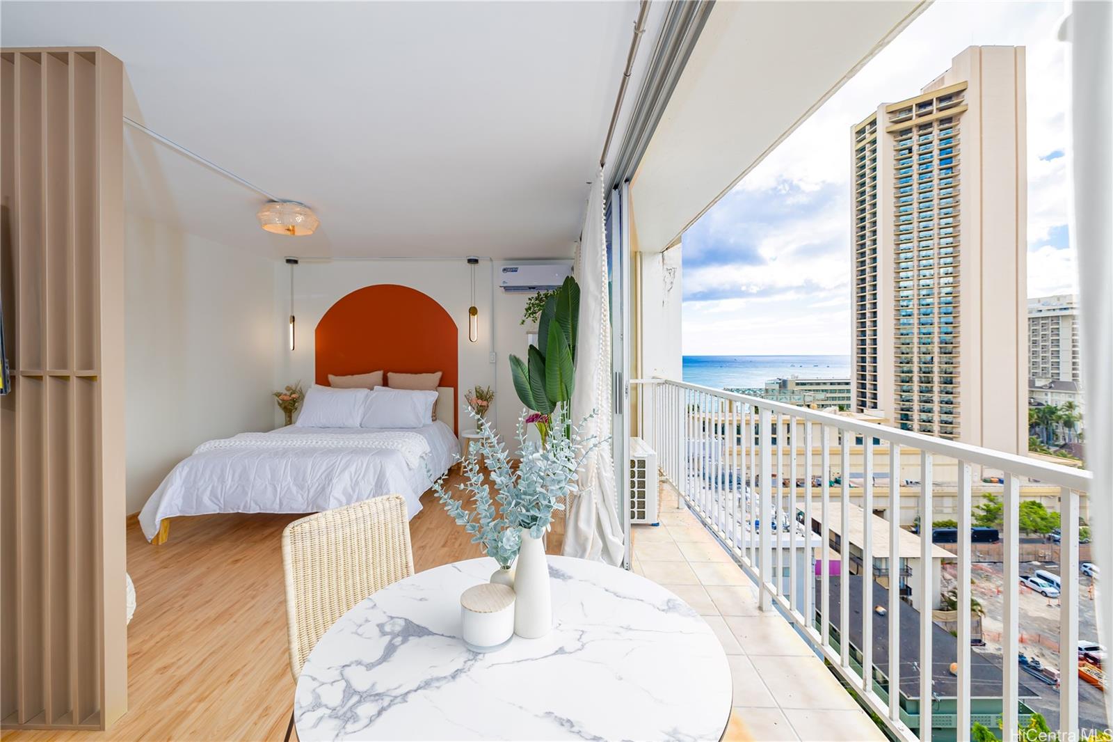 2427 Kuhio Avenue 1605