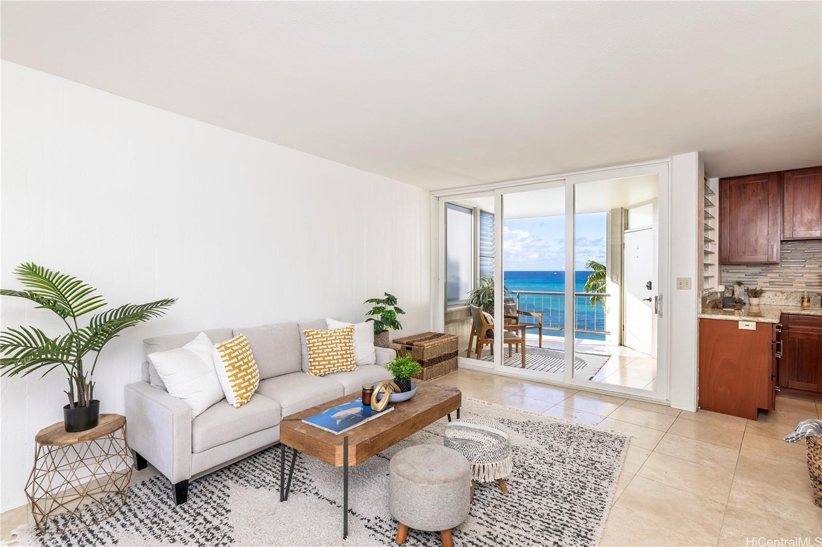2943 Kalakaua Avenue  Unit 707
