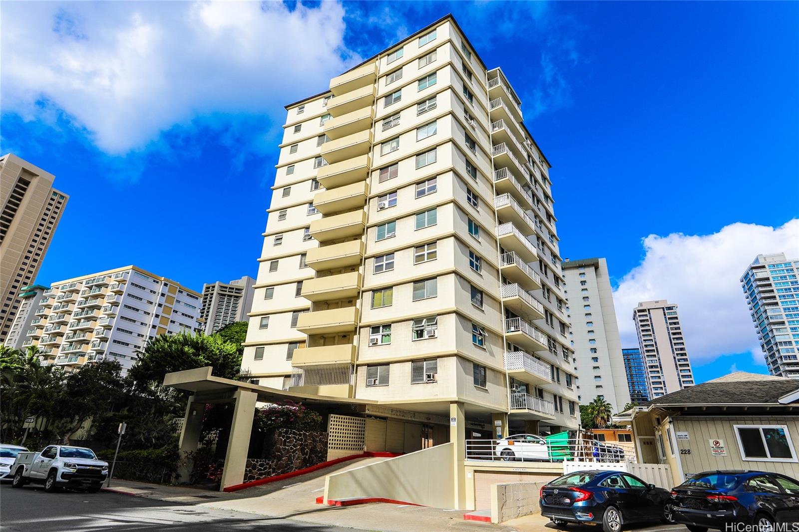 222 Liliuokalani Avenue 501