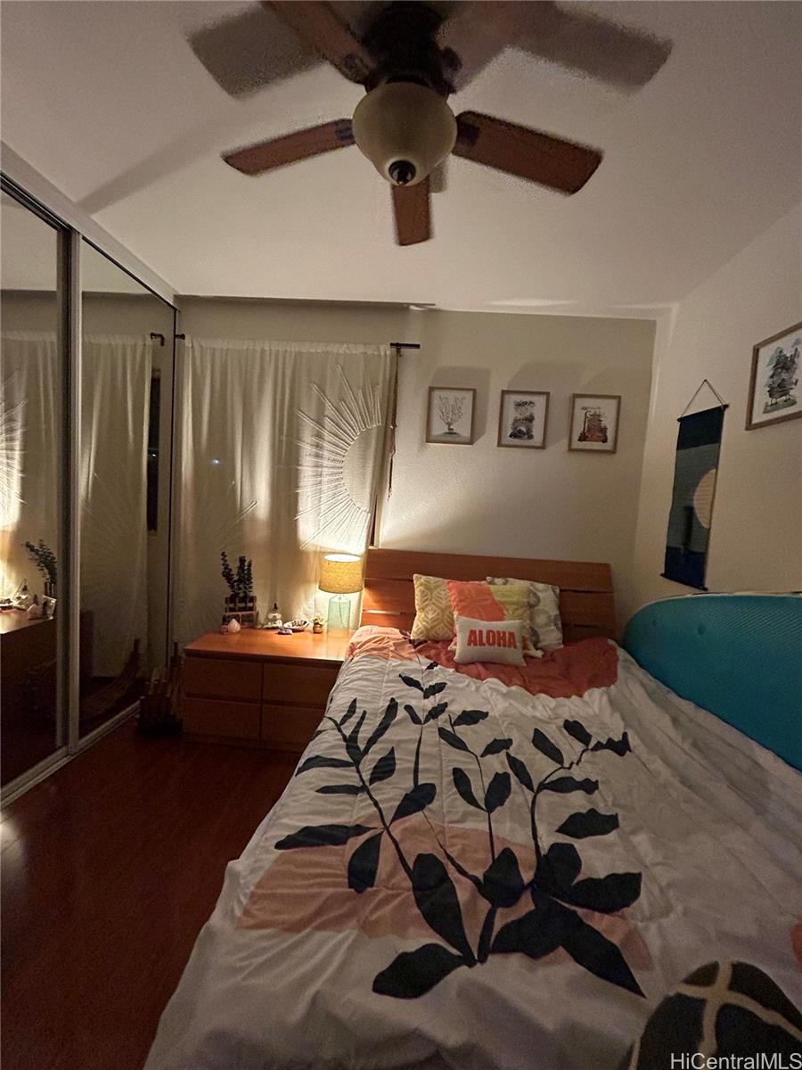 Photo 9 of 25