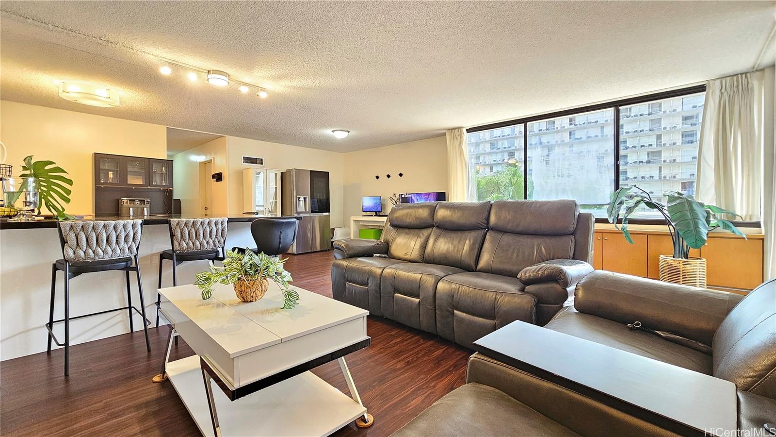 2215 Aloha Drive DH405