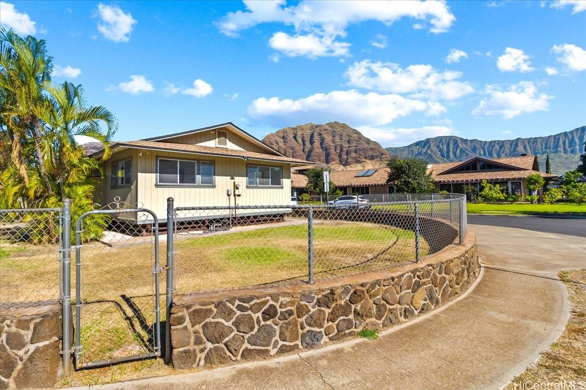 85-210 Limakokua Place