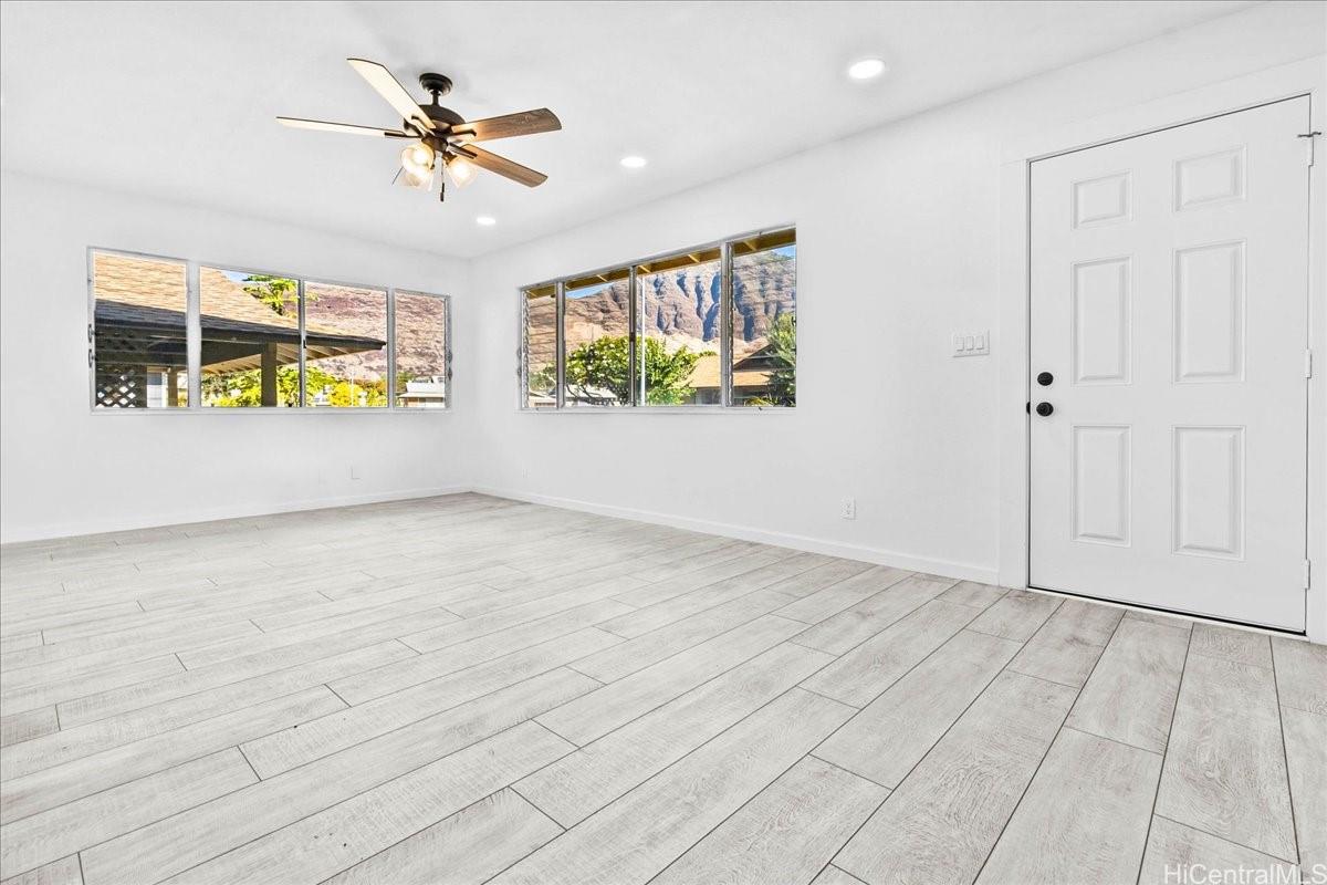 85-210 Limakokua Place