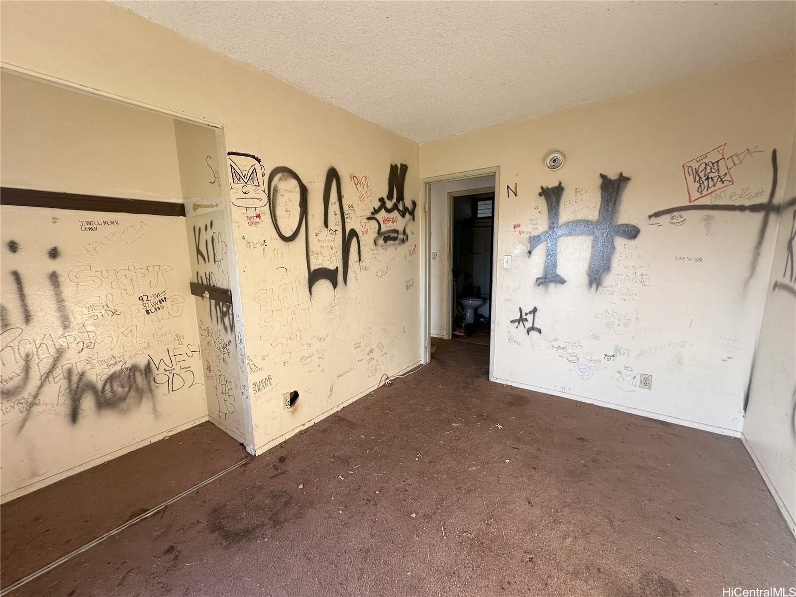 87-213 Helelua Place  Unit 1