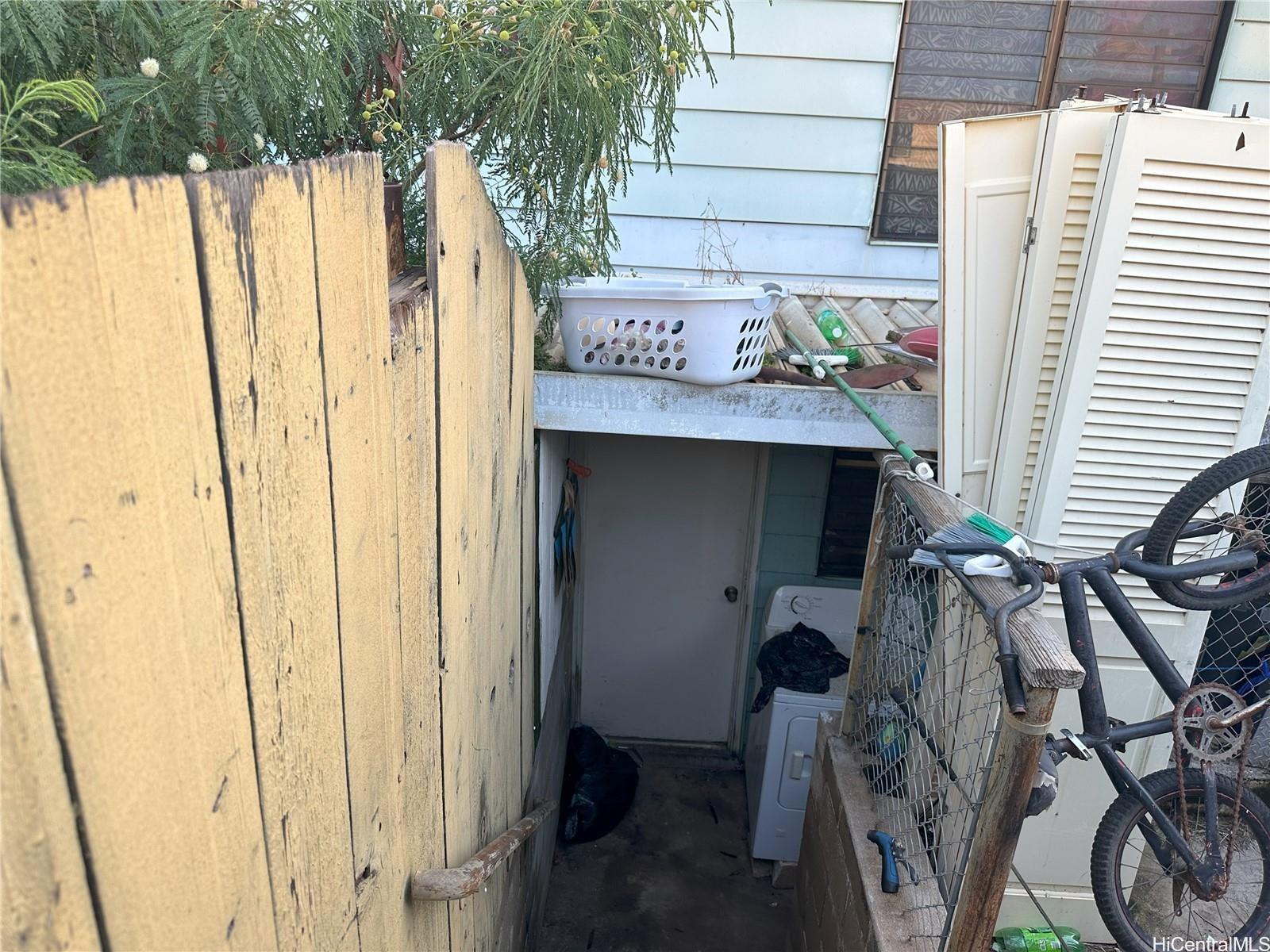 87-213 Helelua Place  Unit 1