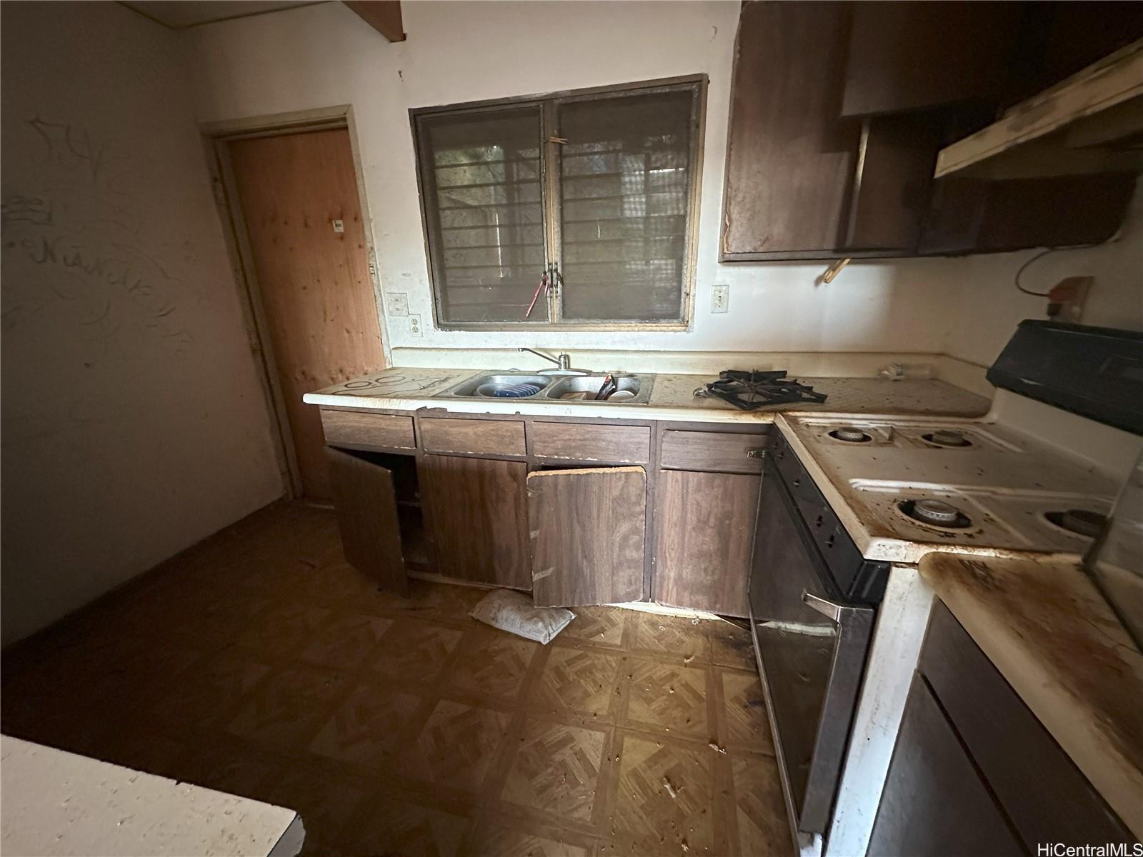 87-213 Helelua Place  Unit 1