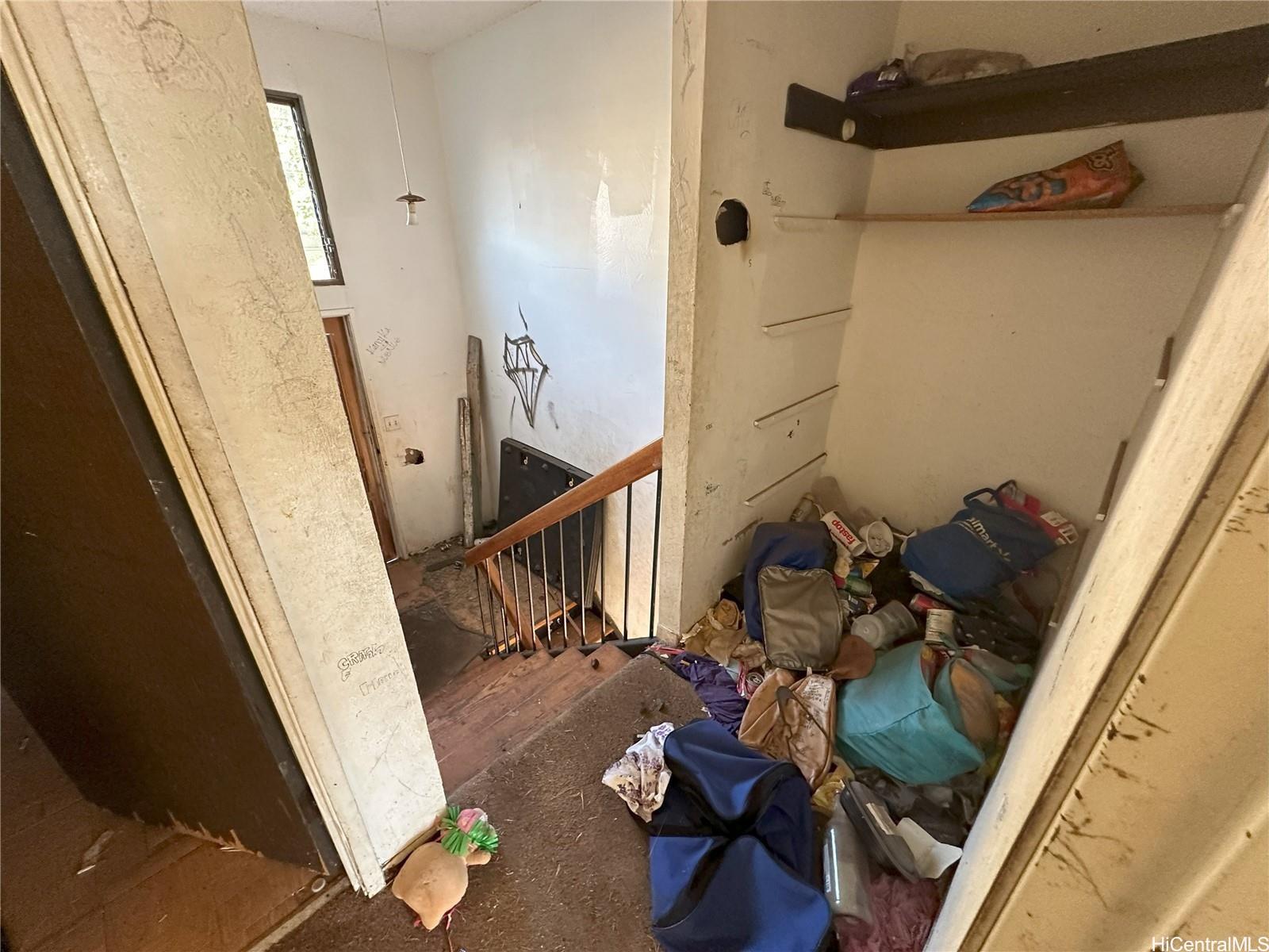 87-213 Helelua Place  Unit 1