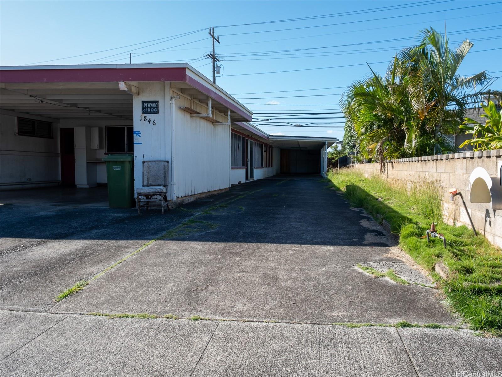 1846 Makuahine Place