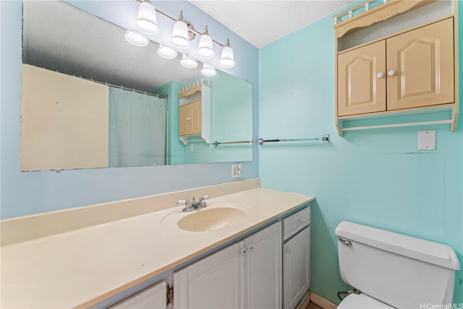 85-175 Farrington Highway  Unit A204