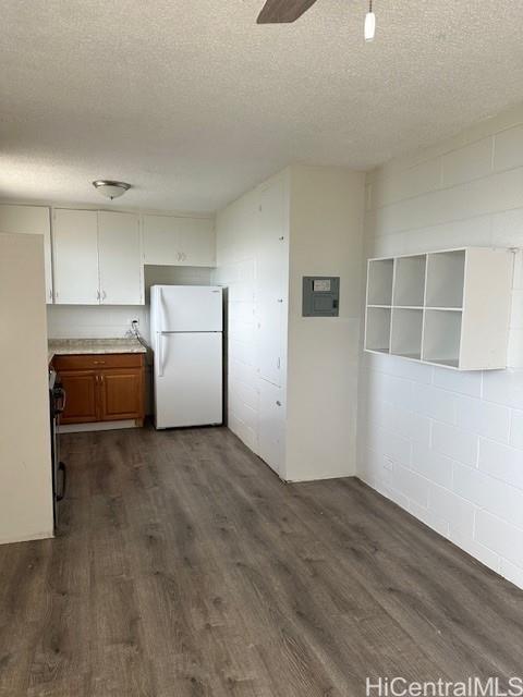 Photo 2 of 11