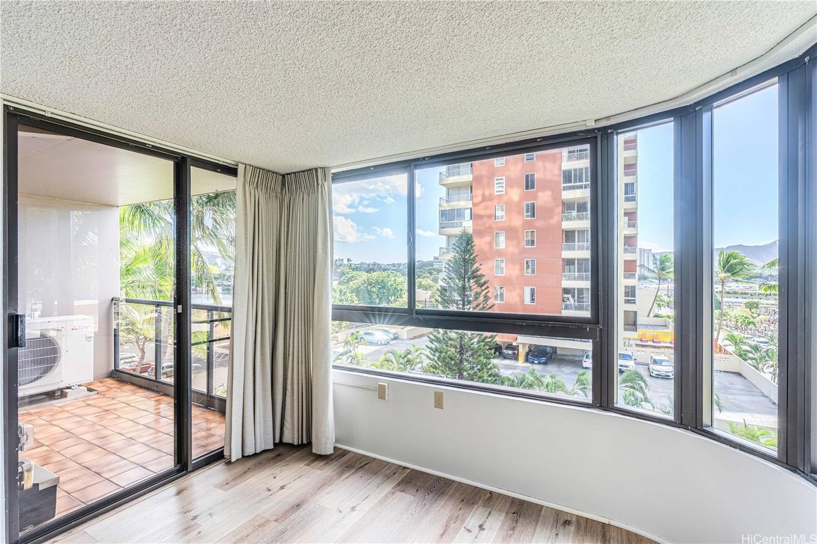 2724 Kahoaloha Lane  Unit 705