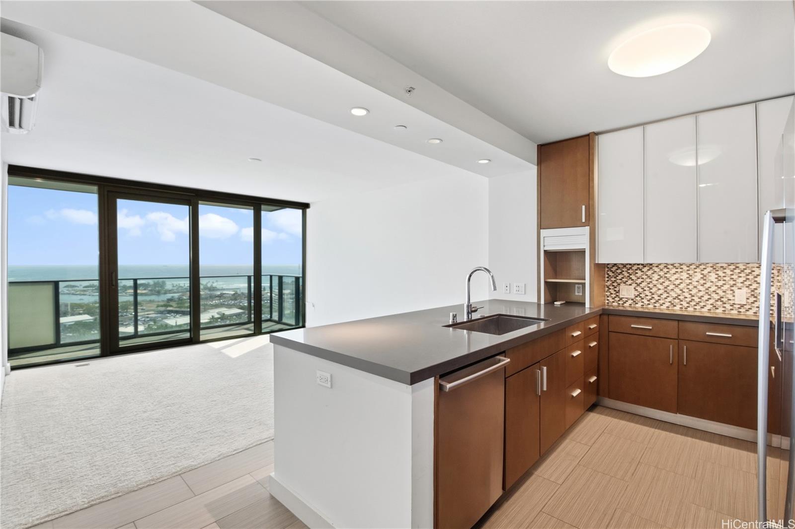 600 Ala Moana Boulevard 2103
